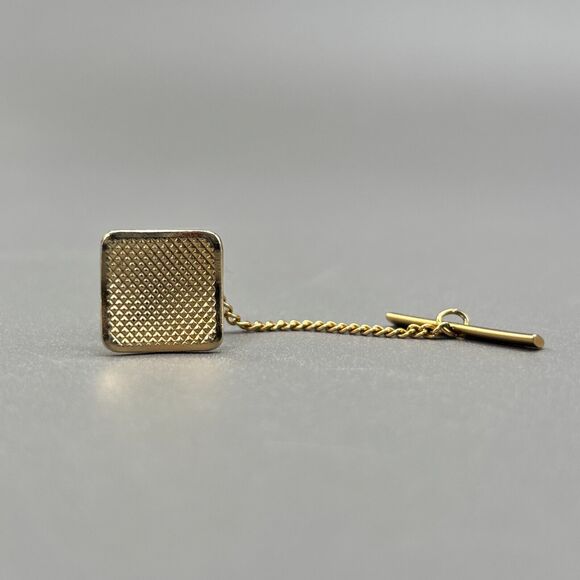 Sarah Coventry Tie Tack 1960s Vintage Gold Tone TIME SQUARE Waffle Textured Pin - Picture 6 of 6